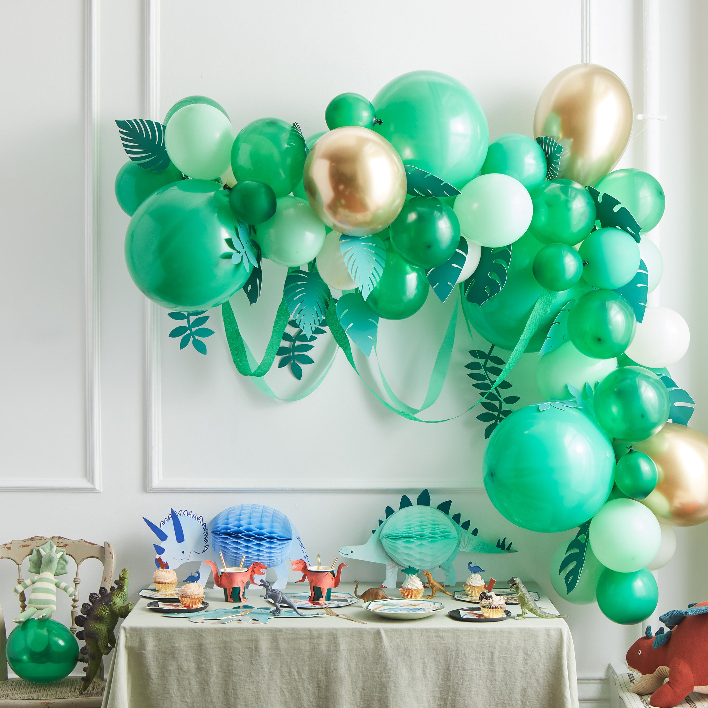 Leafy Green Balloon Arch